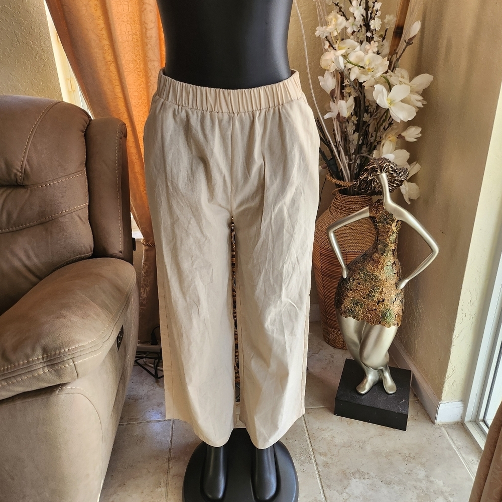 Noracora pants size M NEW